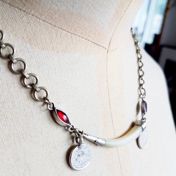 Mother Of Pearl Horn Silver Necklace
